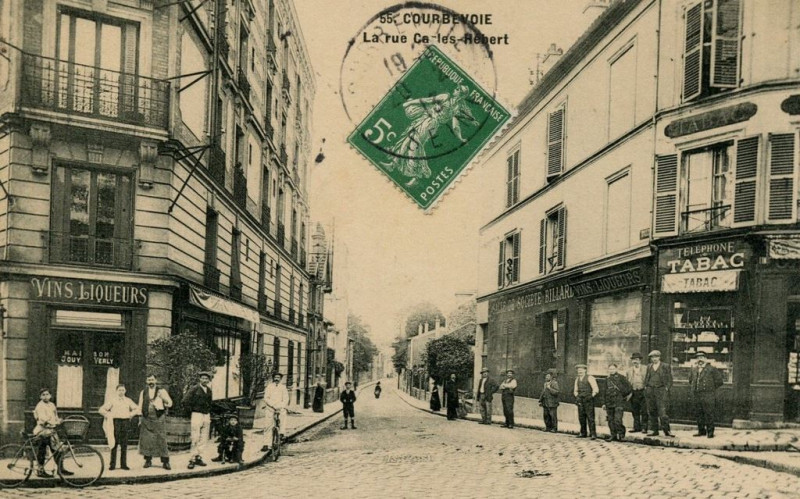 Carte postale ancienne Courbevoie.Rue Carles-Hébert