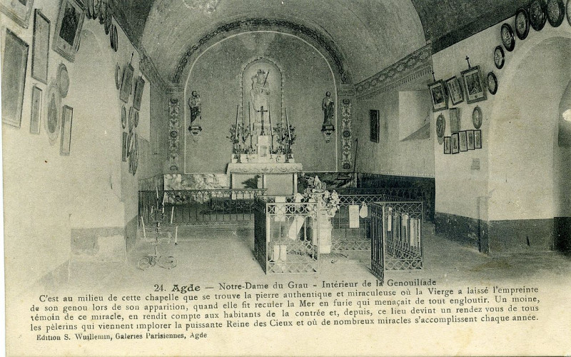 Carte postale ancienne Agde - Agenouillade002