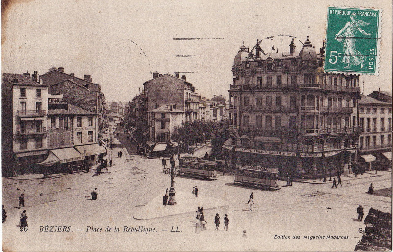 Carte postale ancienne Magasins Modernes 26 - Beziers - Place de la République