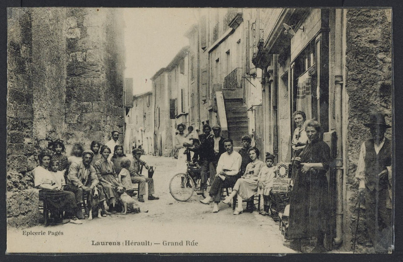 Carte postale ancienne Laurens grand rue 1922 - Archives départementales de l'Hérault - FRAD034-2FICP-05749-00001