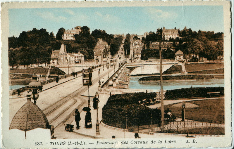 Carte postale ancienne Ab 137 - Tours - Panorama des Coteaux de la Loire