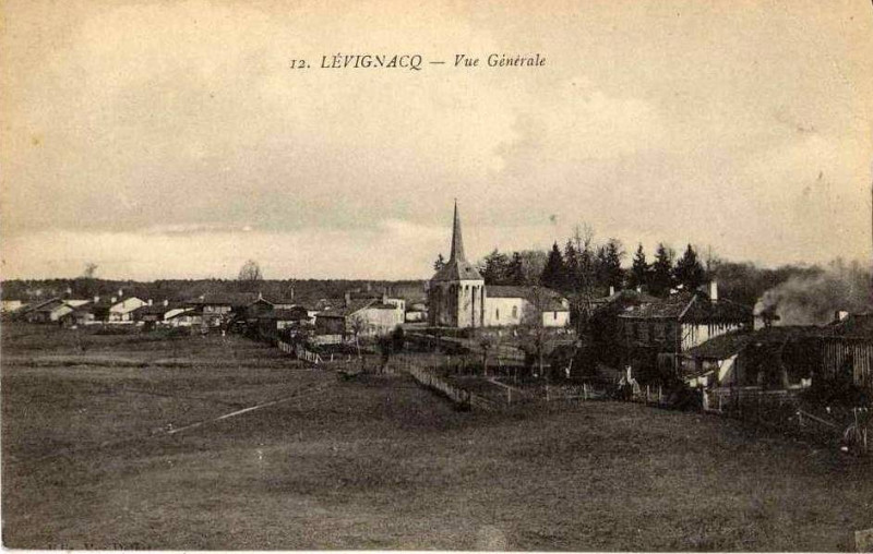 Carte postale ancienne Lévignacq - vue générale 2