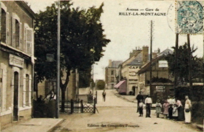 Carte postale ancienne Rilly la montagne gare 8556
