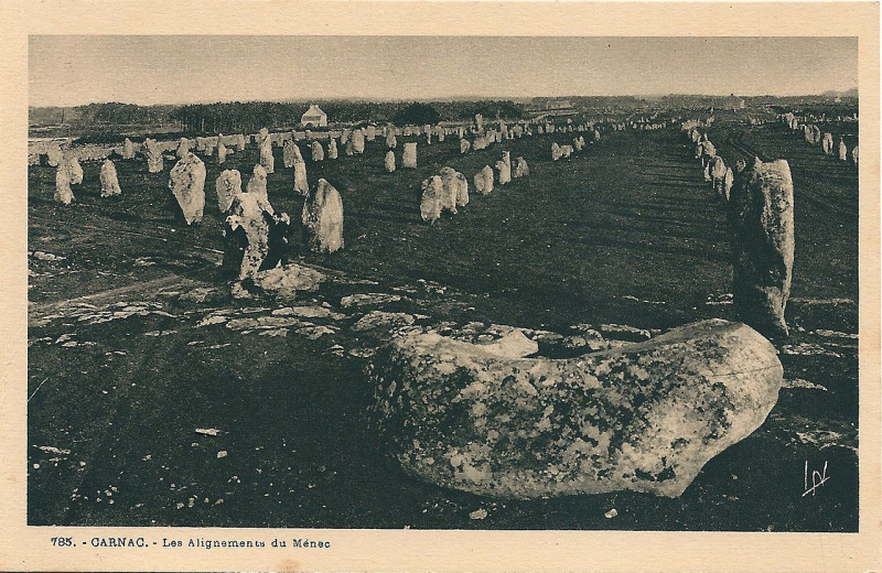 Carte postale ancienne Carnac-Fr-56-carte postale de mégalithe-01