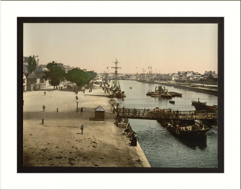Carte postale ancienne Merchant harbor Lorient France