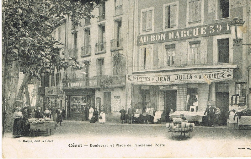 Carte postale ancienne Céret - Boulevard et place de l'ancienne poste (CP Roque) à Céret