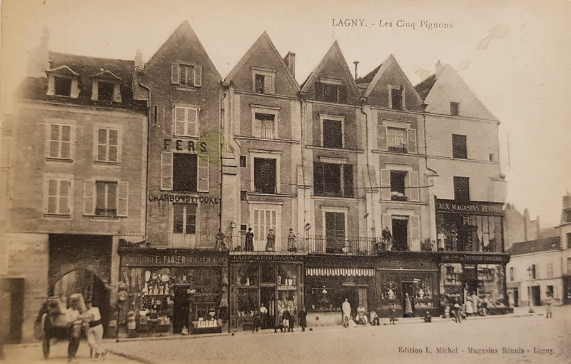 Carte postale ancienne L1593 - Lagny-sur-Marne - les Cinq Pignons