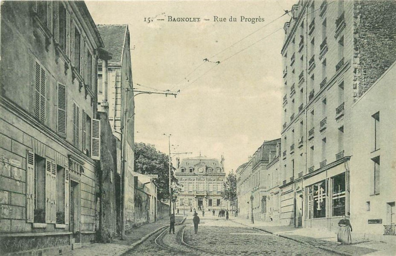 Carte postale ancienne Bagnolet.Rue du Progrès.Rue Raoul Berton.1906