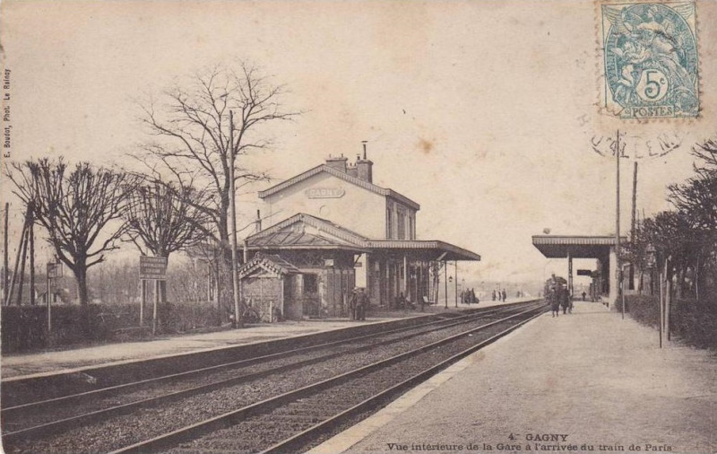 Carte postale ancienne Gagny.Gare