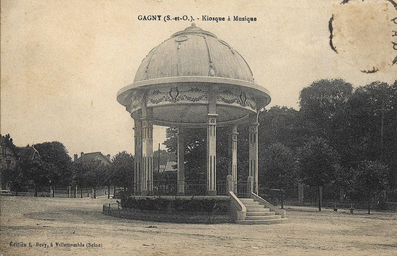 Carte postale ancienne Gagny.Kiosque à Musique