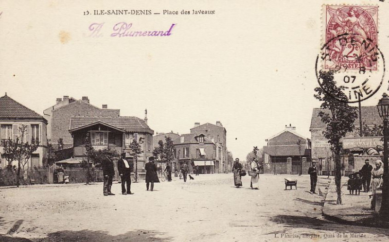 Carte postale ancienne Ile Saint-Denis, place des Javeaux