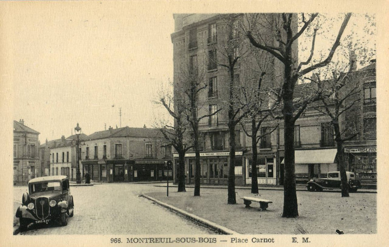 Carte postale ancienne Em 966 - Montreuil - Place Carnot