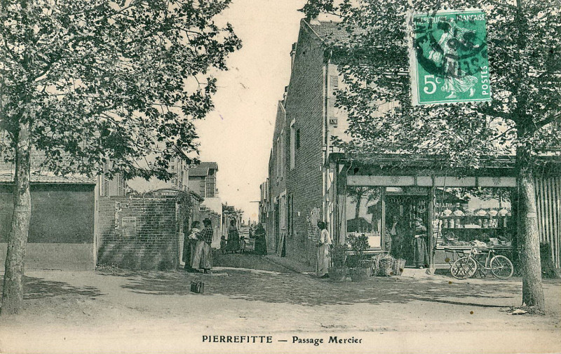 Carte postale ancienne Inconnu - Pierrefitte - Passage Mercier