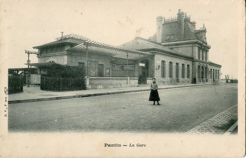 Carte postale ancienne Pantin - La Gare