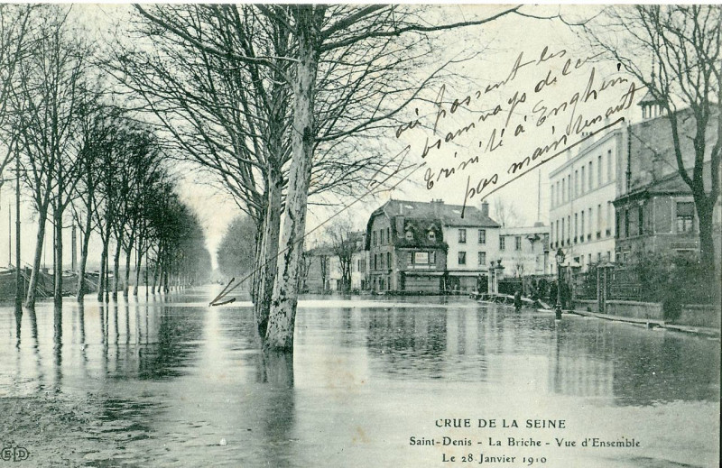 Carte postale ancienne Crue de 1910 Saint-Denis La-Briche
