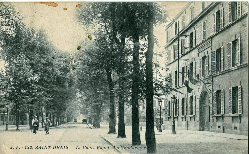 Carte postale ancienne Jf 132 - Std - Le Cours Ragot - La Gendarmerie