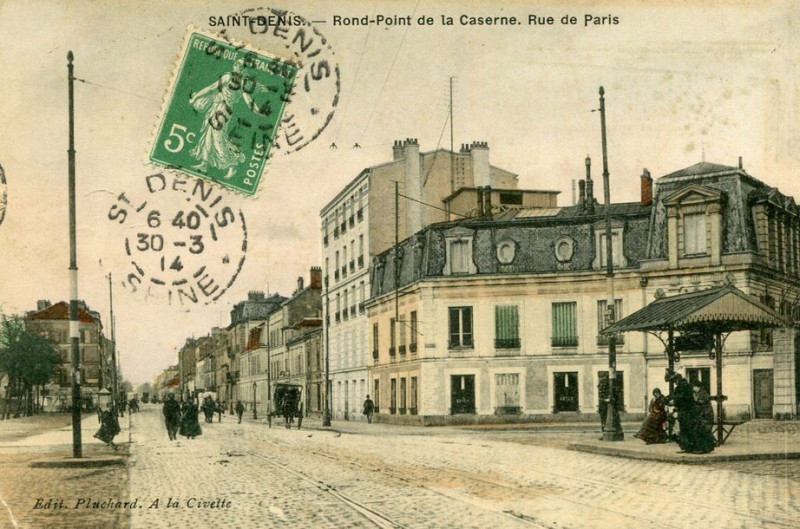 Carte postale ancienne Saint-Denis.Rond-point de la Caserne.Rue de Paris