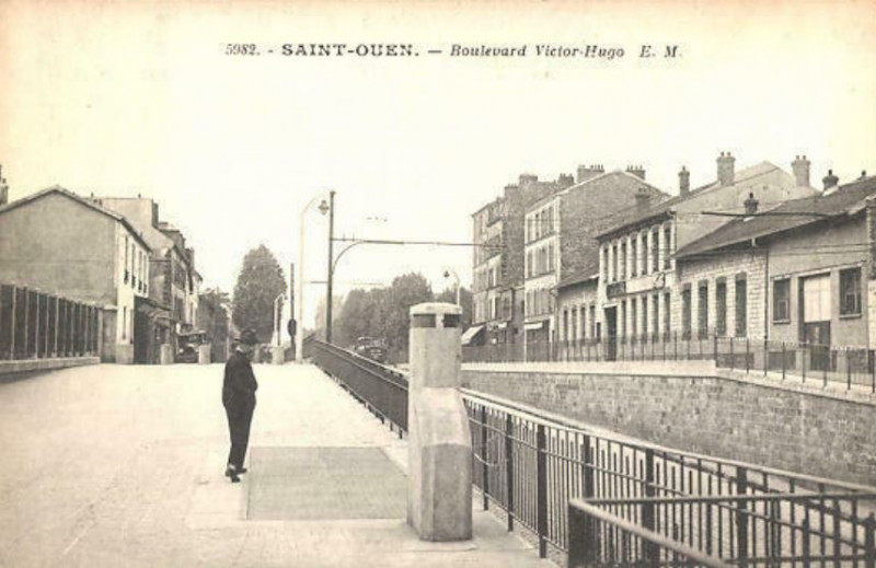 Carte postale ancienne Boulevard Victor-Hugo à Saint-Ouen-sur-Seine