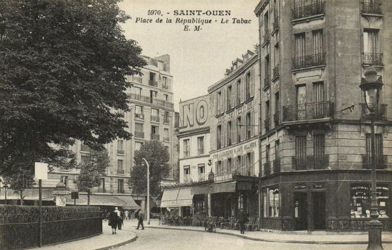 Carte postale ancienne Place de la Republique - Le Tabac à Saint-Ouen-sur-Seine