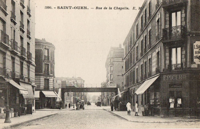 Carte postale ancienne Rue de la Chapelle à Saint-Ouen-sur-Seine