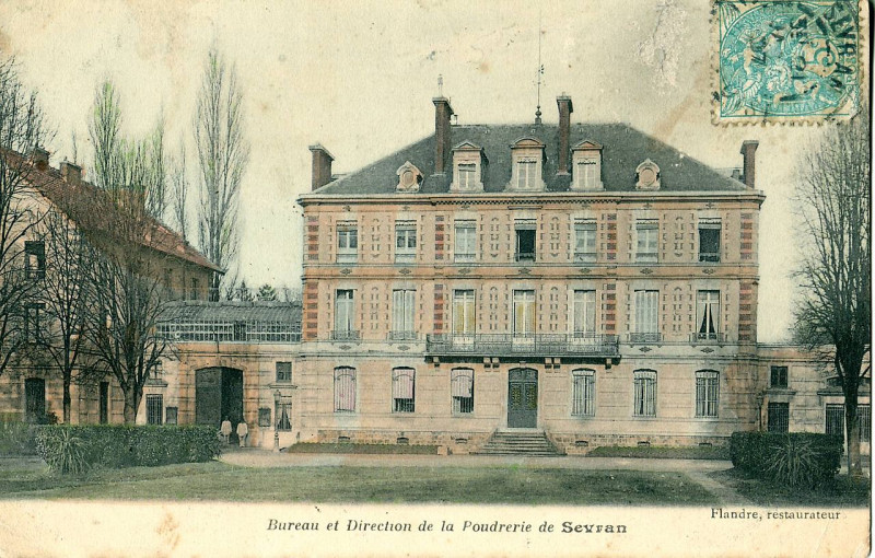Carte postale ancienne Bureau et Direction de la Poudrerie de Sevran