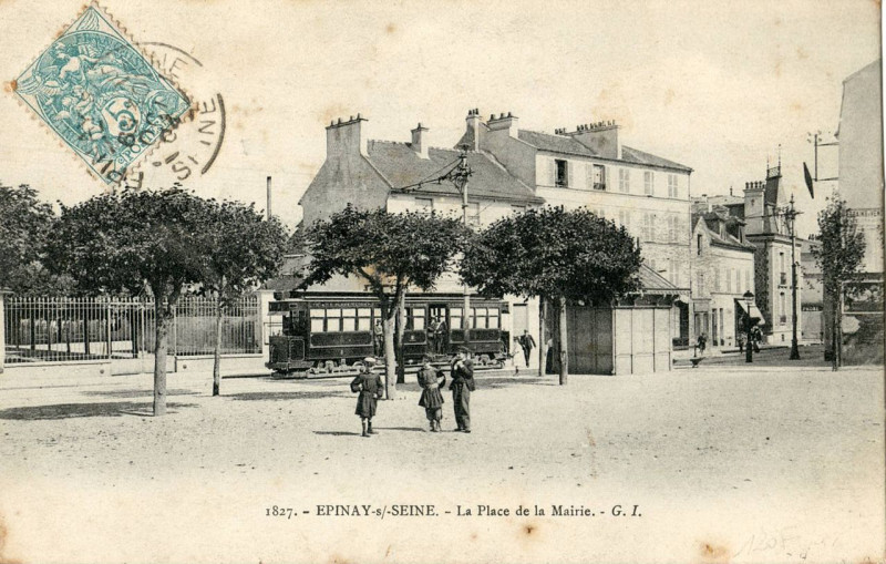 Carte postale ancienne Gi 1827 - Epinay - La Place de la Mairie