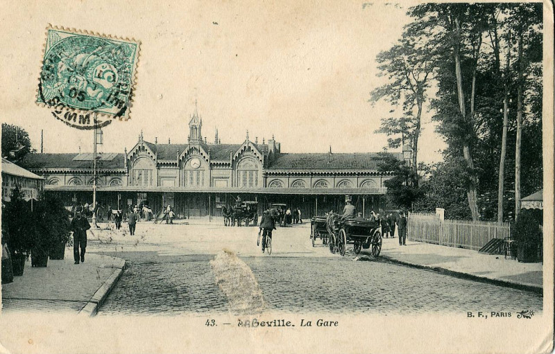 Carte postale ancienne Abbeville - La Gare
