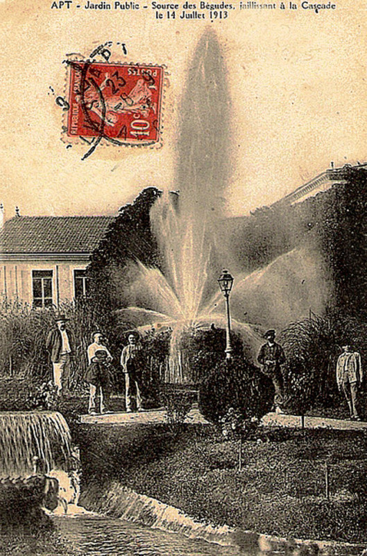 Carte postale ancienne Apt Jardin public 14 juillet 1913