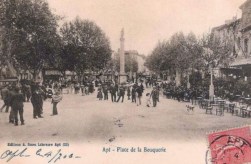 Carte postale ancienne Apt place de la bouquerie