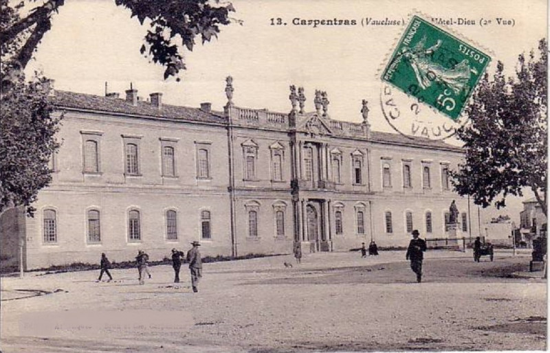 Carte postale ancienne Hôtel-Dieu Carpentrad début XXe s