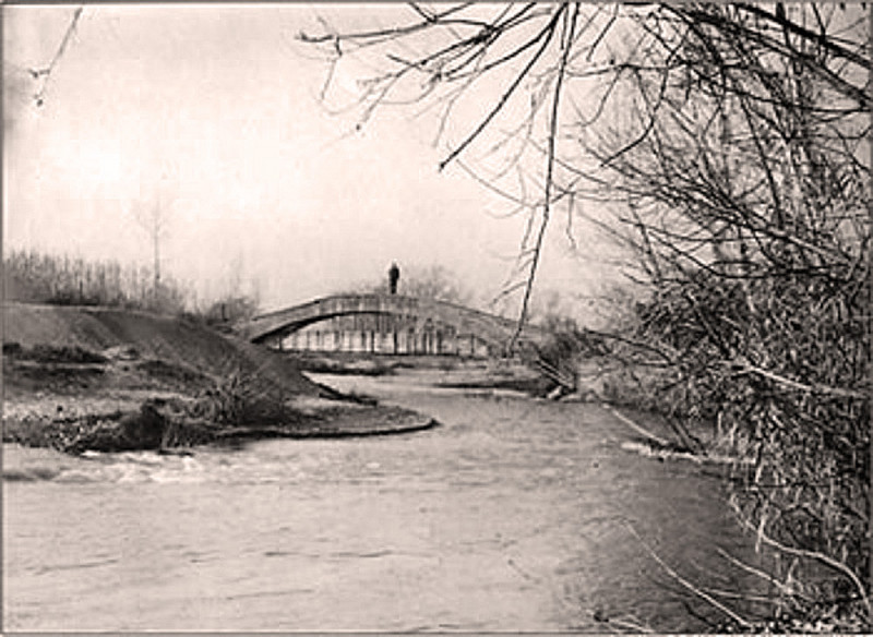 Carte postale ancienne Cavaillon Pont aqueduc de la Canaù