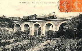 Carte postale ancienne Valréas - train