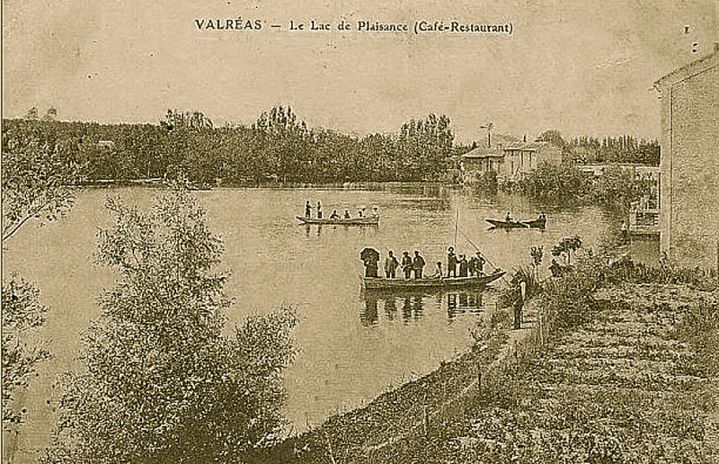 Carte postale ancienne Valréas le lac de plaisance