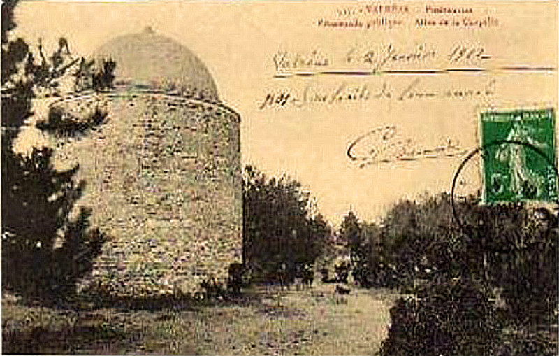 Carte postale ancienne Valréas promenade publique en 1912