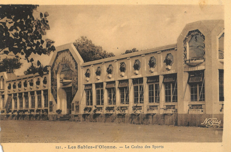 Carte postale ancienne Sables-d'Olonne - Casino 2