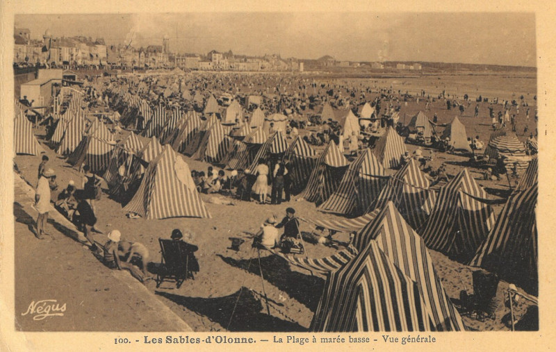 Carte postale ancienne Sables-d'Olonne - Maree basse