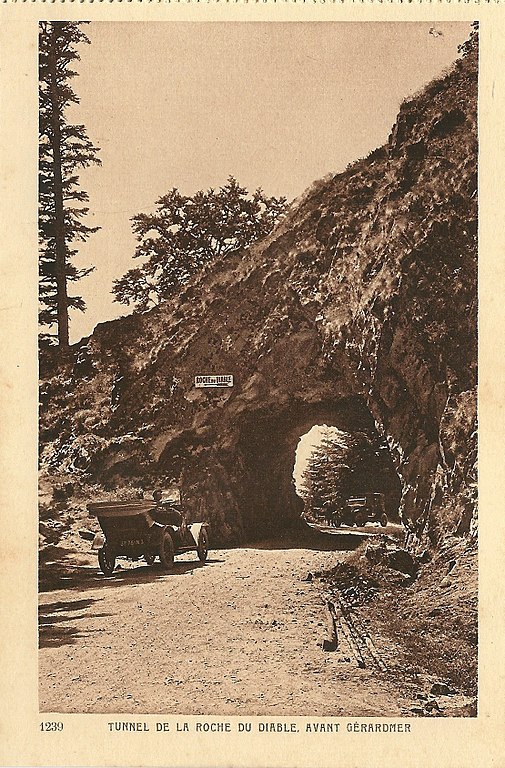 Carte postale ancienne Xonrupt-Longemer-Fr-88-Cpa-tunnel de la Roche du Diable