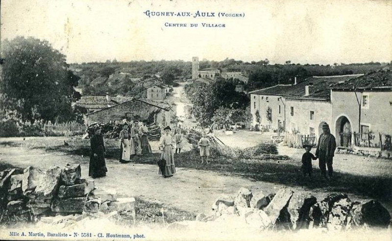 Carte postale ancienne Gugney-aux-Aulx Rue Berton