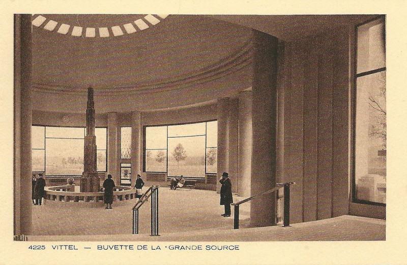 Carte postale ancienne Vittel-Fr-88-vers 1930-la grande source-buvette-1
