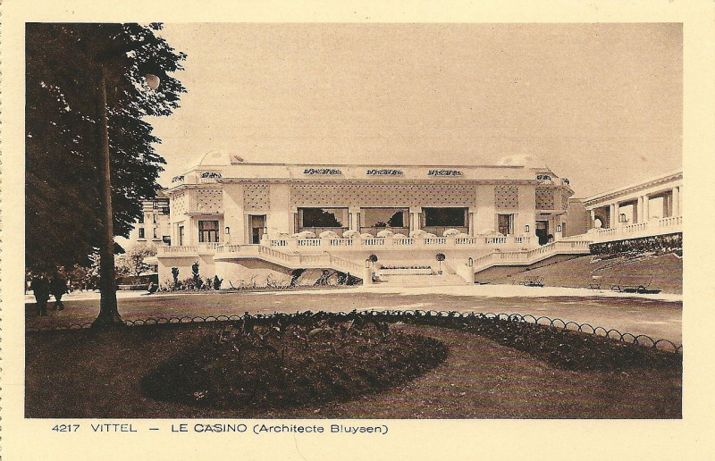 Carte postale ancienne Vittel-Fr-88-vers 1930-le casino-2