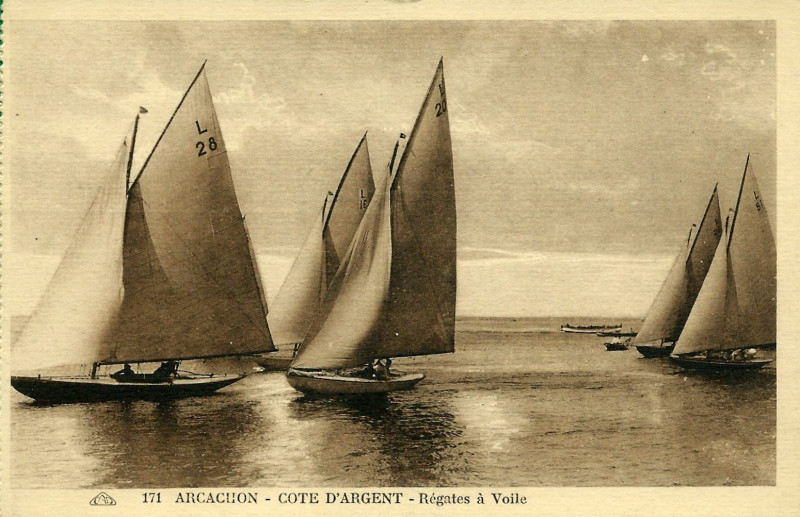 Carte postale ancienne Arcachon - Bassin plaisance 1