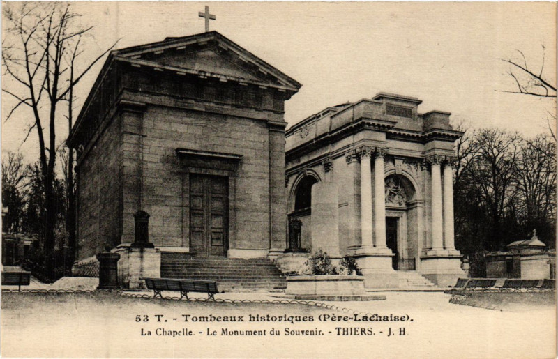 Carte postale ancienne Père-Lachaise - La Chapelle - Le Monument du Souvenir - Thiers à Paris 20e