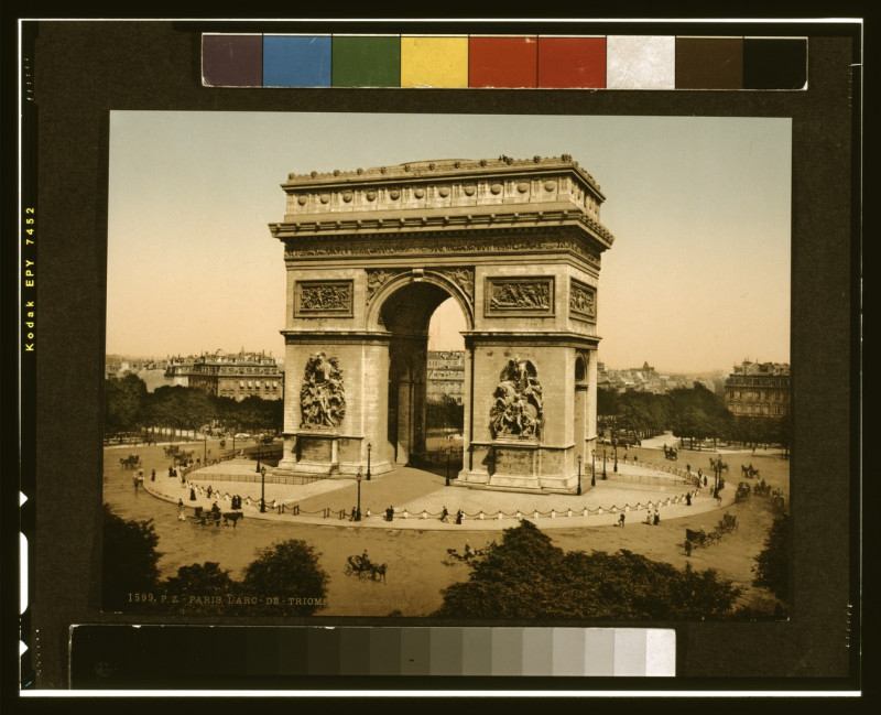 Carte postale ancienne L'Arc-de-Triomphe de l'Etoile à Paris 16e