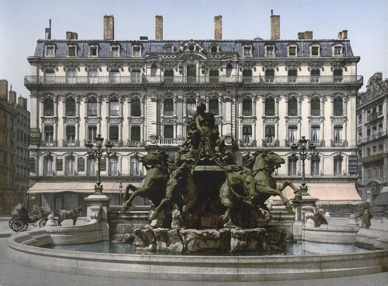 Carte postale ancienne Lyon fontaine bartholdi congres à Lyon