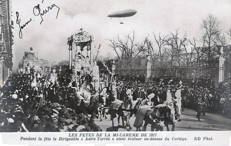 Carte postale ancienne Mi-Carême 1911 et dirigeable Astra Torrès