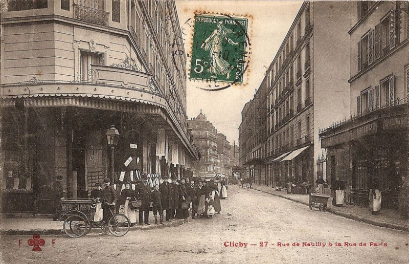 Carte postale ancienne Rue de Neuilly à la Rue de Paris à Clichy