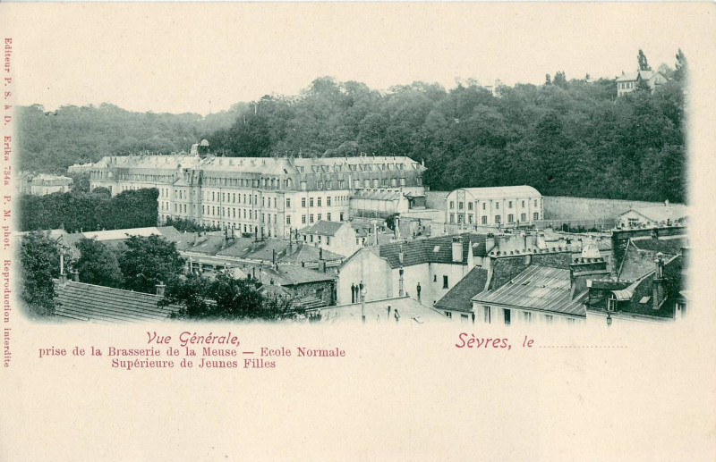 Carte postale ancienne P.S. à D. Erika 734a - Sevres - Vue générale prise de la Brasserie de la Meuse - Ecole normale supérieure de Jeunes Filles à Sèvres