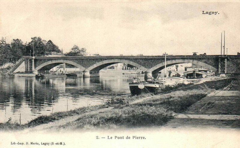 Carte postale ancienne L2030 - Lagny-sur-Marne - Pont de Pierre
