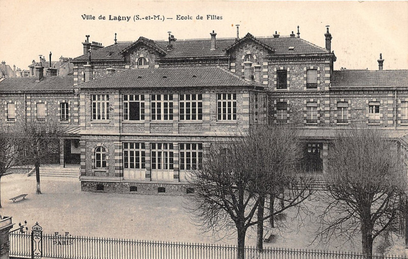 Carte postale ancienne L2265 - Lagny-sur-Marne - Ecole de filles