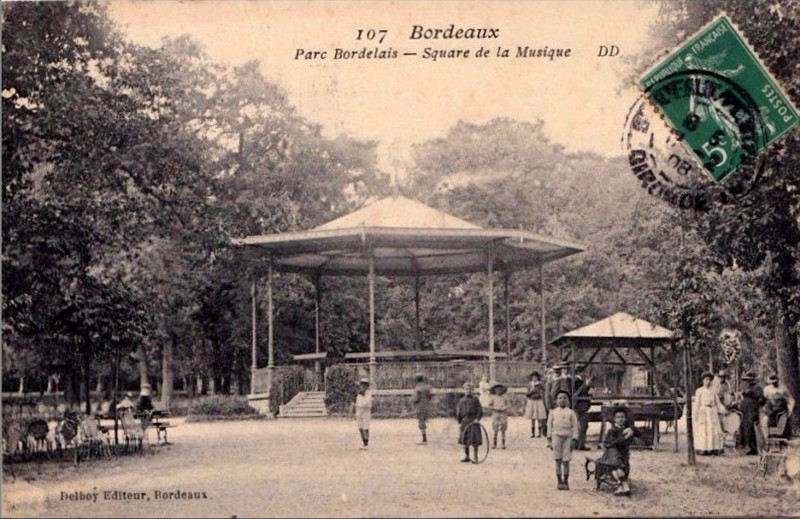 Carte postale ancienne Parc Bordelais - Kiosque de musique 3 à Bordeaux